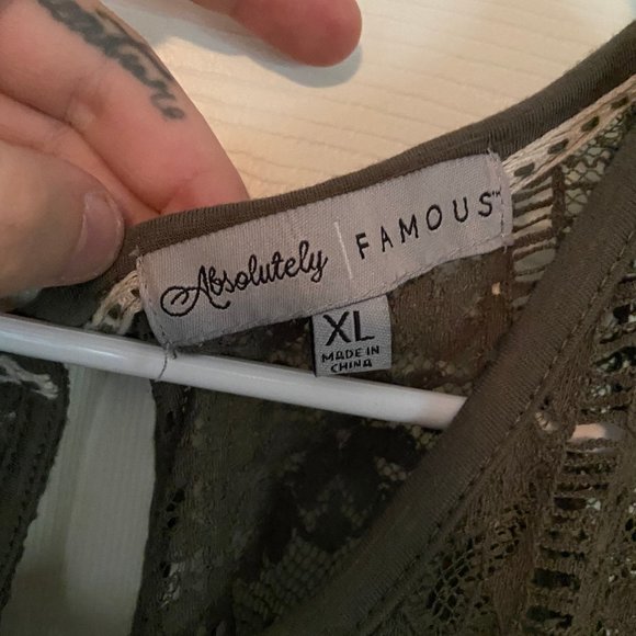 Olive green sleeveless shirt with lace detailing - Picture 3 of 6